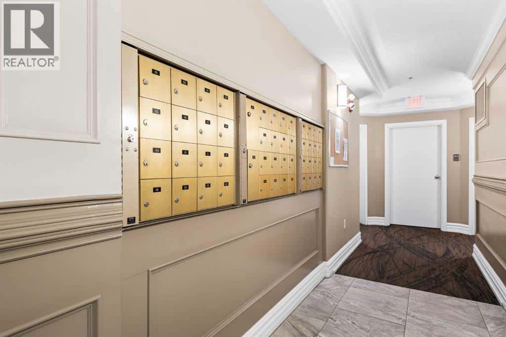 503, 2422 Erlton Street SW — Calgary, Alberta - Photo 4 of 50