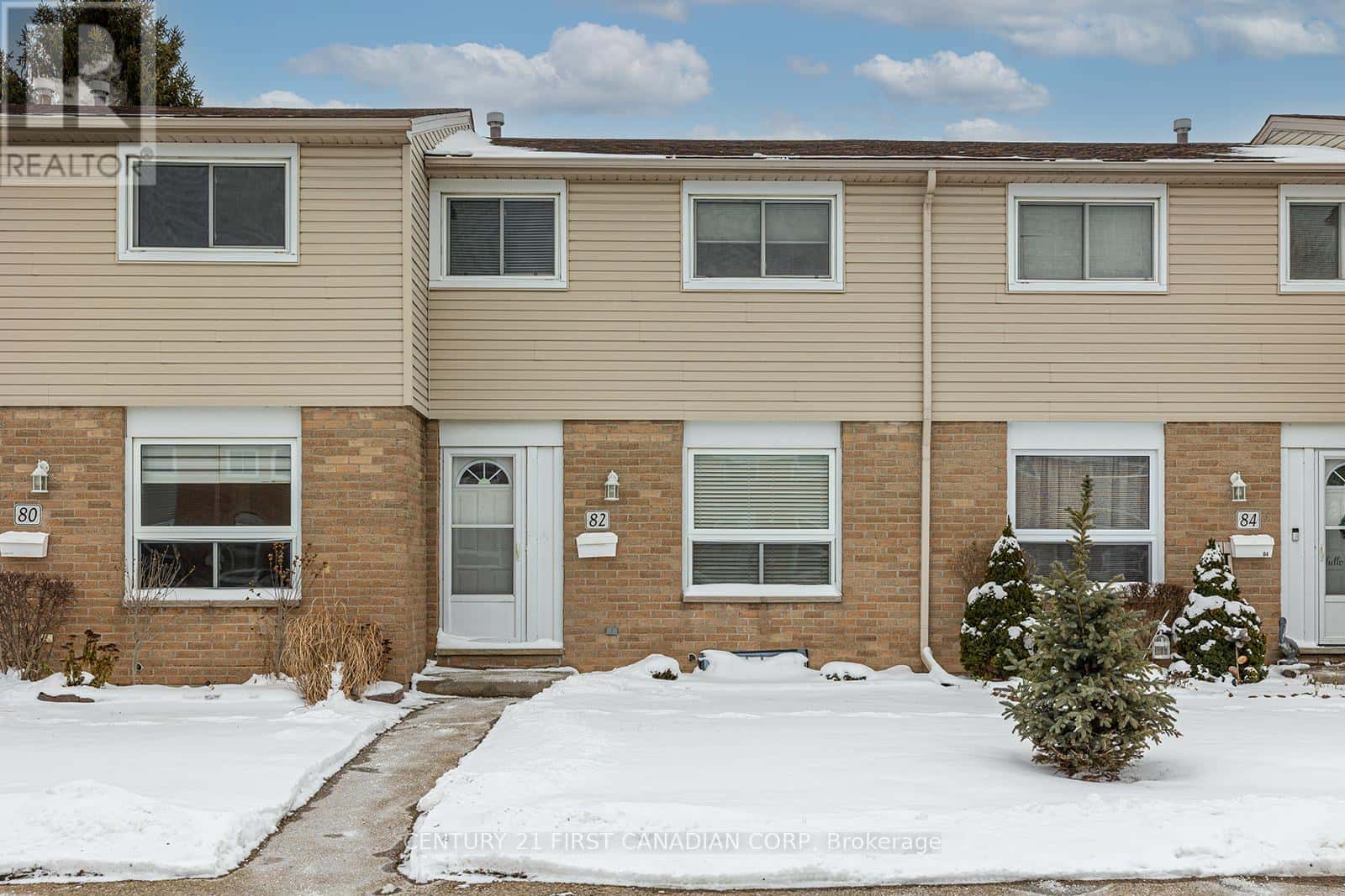 82 - 40 TIFFANY DRIVE — London East (East I), Ontario - Photo 2 of 34