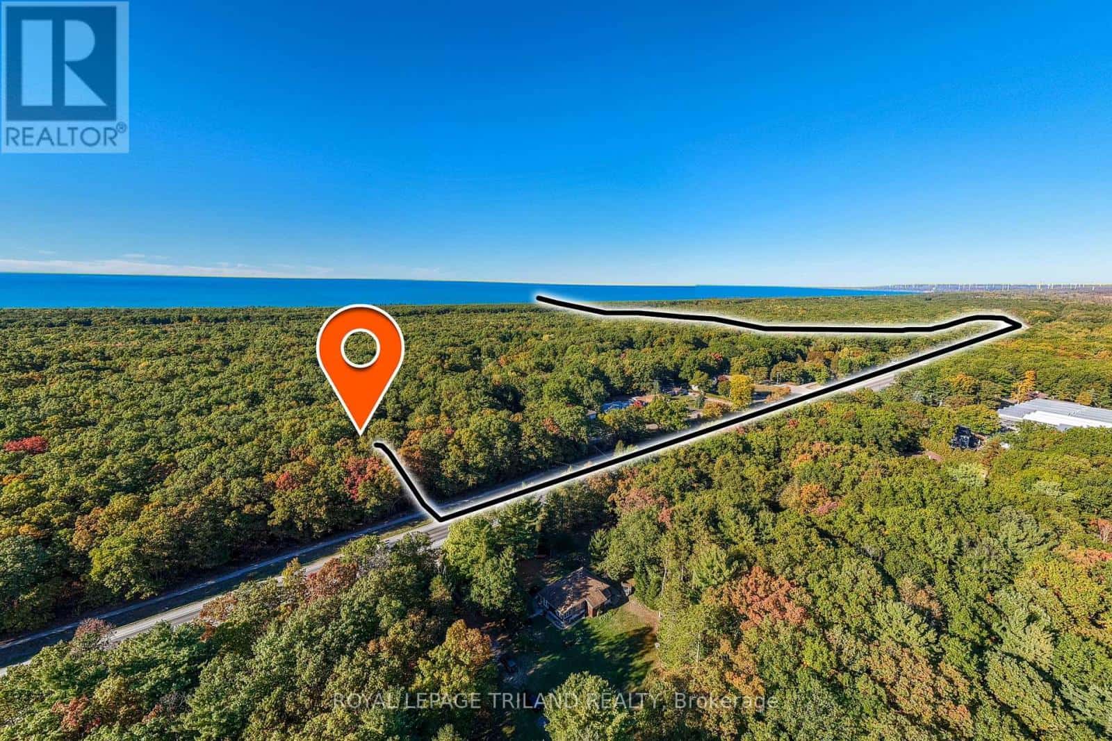 10092 LAKESHORE ROAD — Lambton Shores (Grand Bend), Ontario - Photo 4 of 50