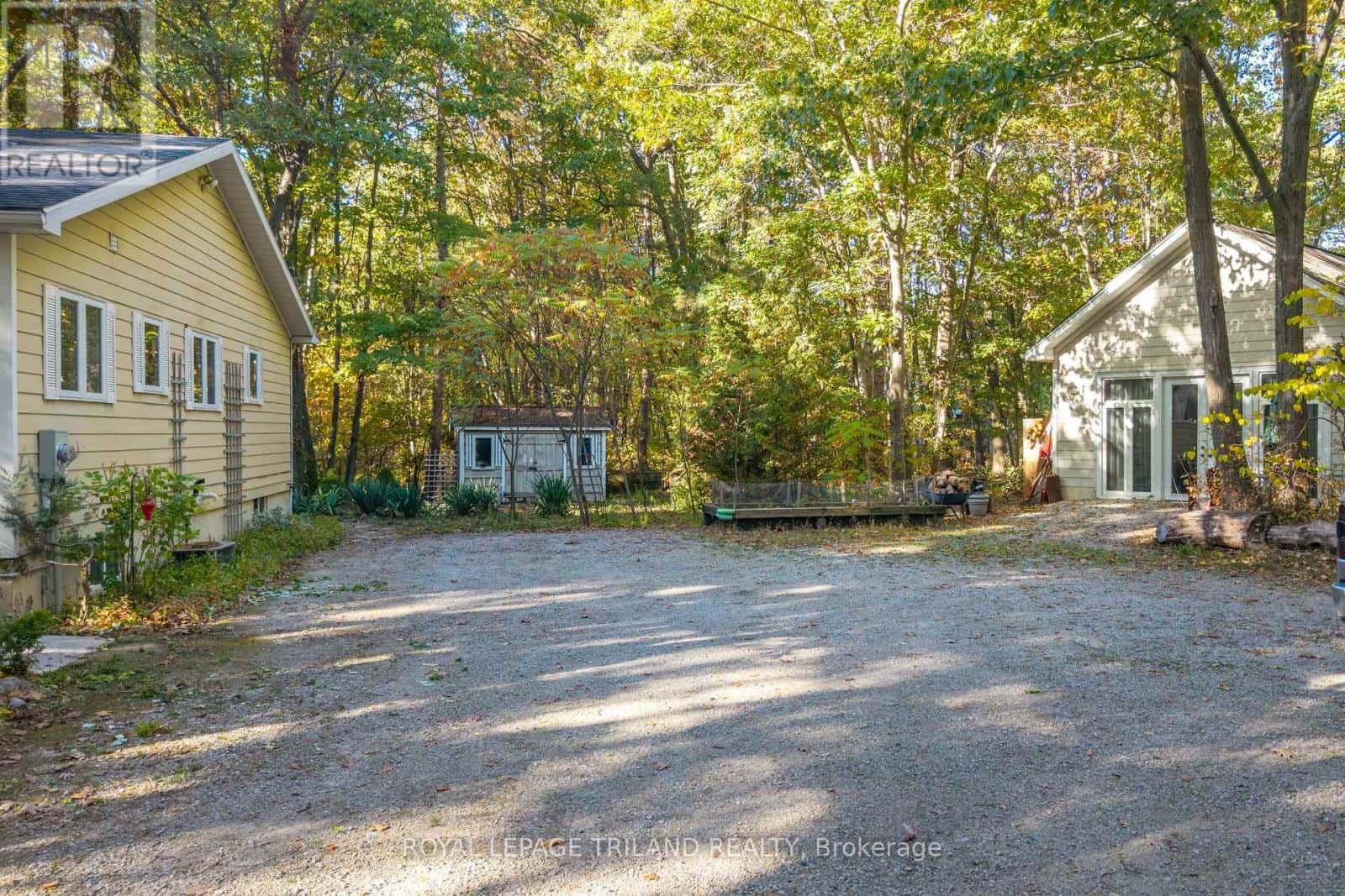 10092 LAKESHORE ROAD — Lambton Shores (Grand Bend), Ontario - Photo 5 of 50