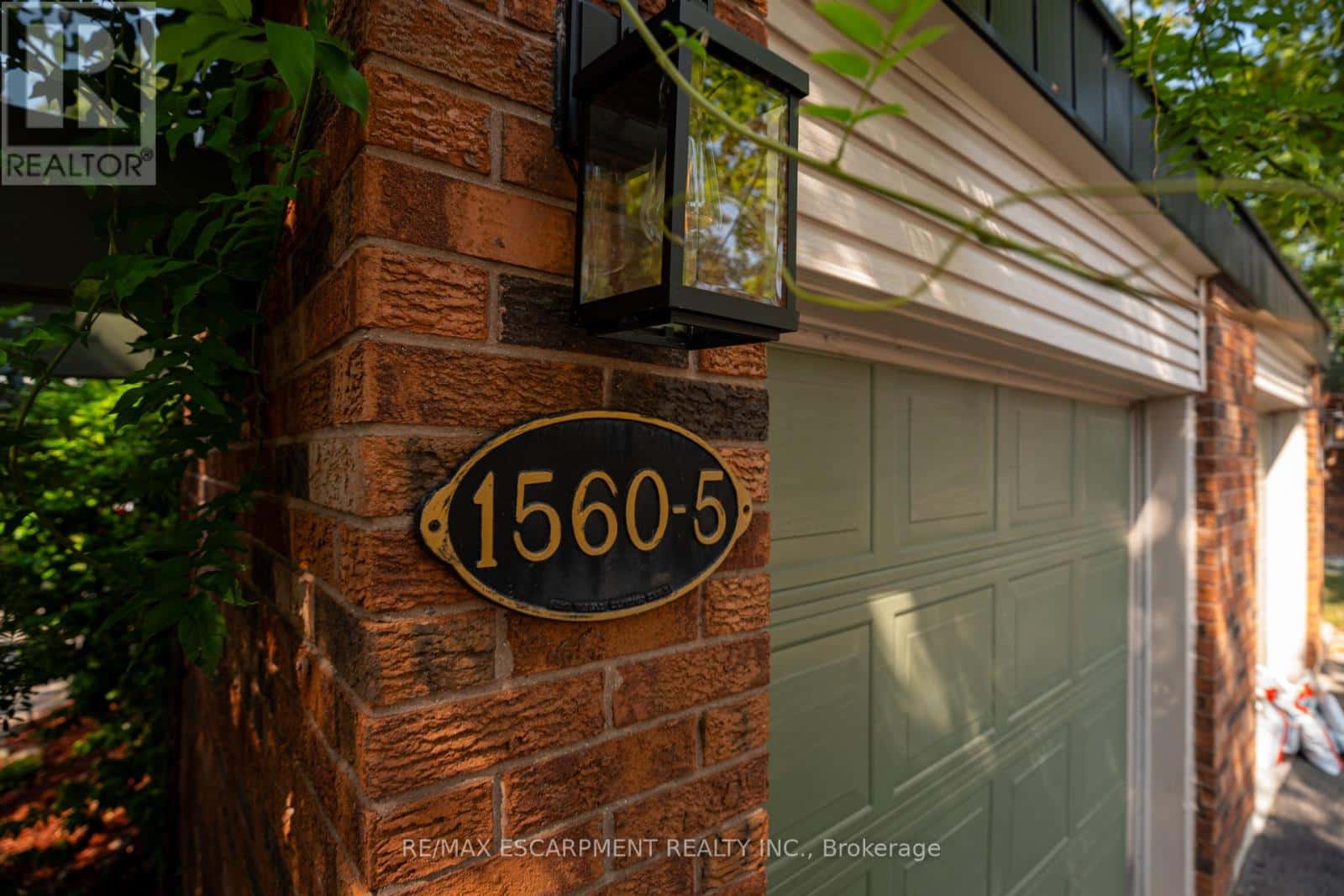 5 - 1560 KERNS ROAD — Burlington (Tyandaga), Ontario - Photo 3 of 47