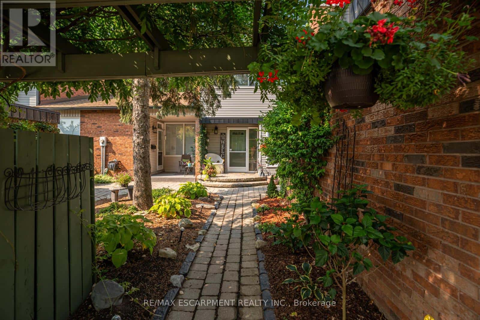 5 - 1560 KERNS ROAD — Burlington (Tyandaga), Ontario - Photo 4 of 47