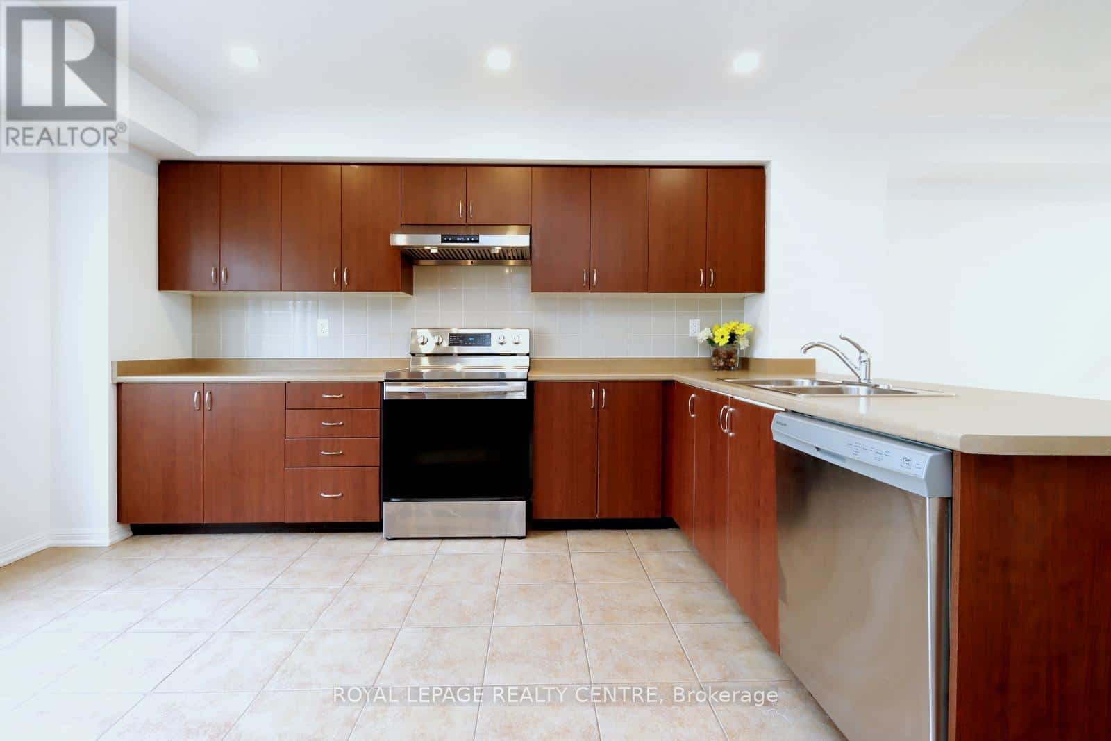 4 - 3135 BOXFORD CRESCENT — Mississauga (Churchill Meadows), Ontario - Photo 4 of 35