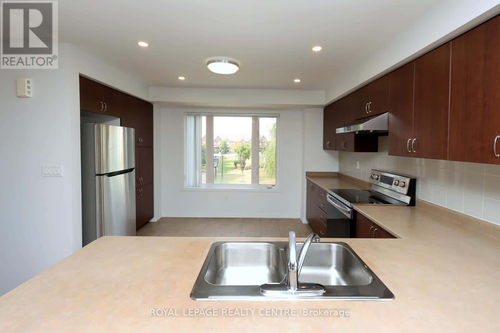 4 - 3135 BOXFORD CRESCENT — Mississauga (Churchill Meadows), Ontario - Photo 5 of 35