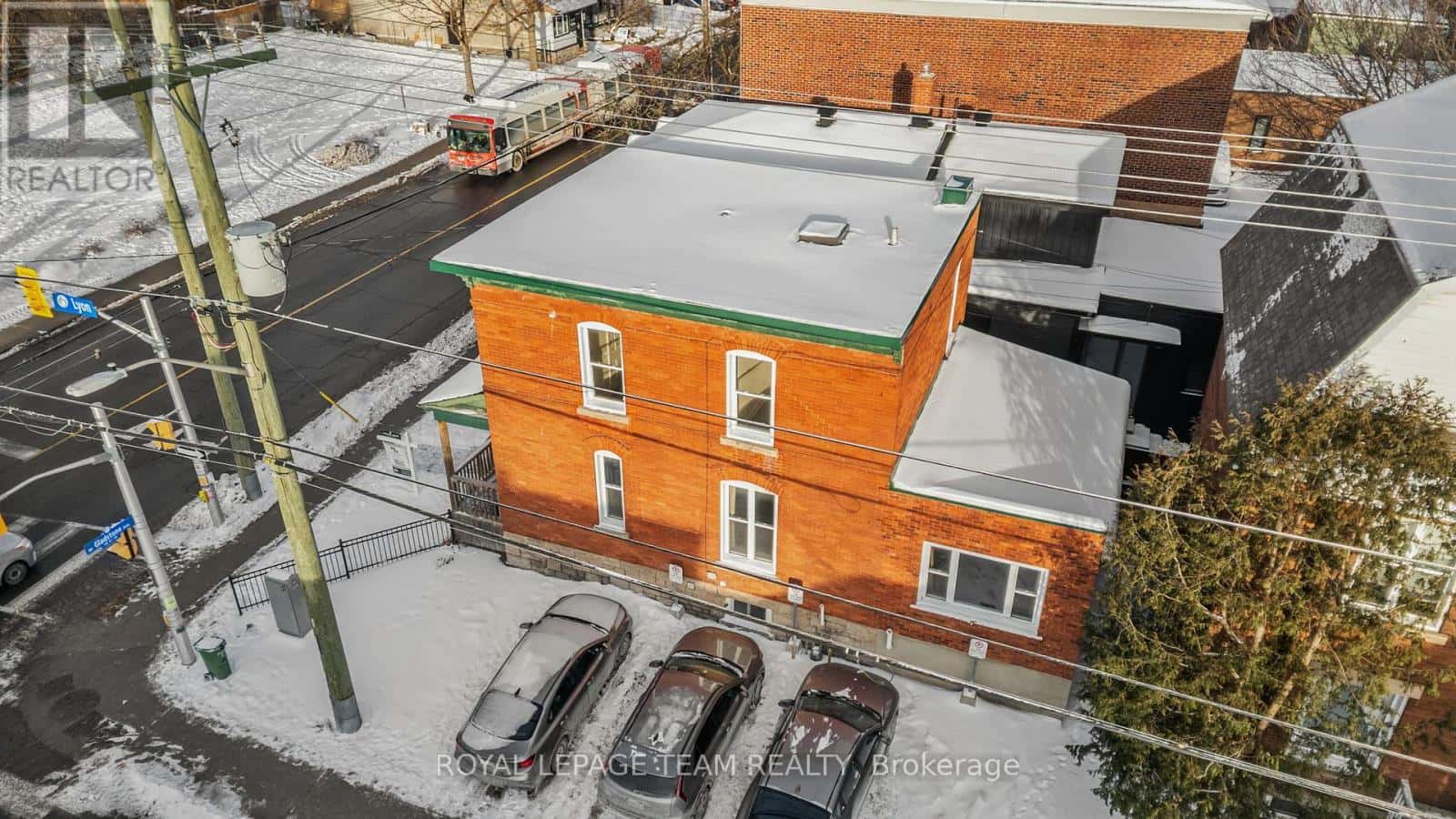 498 GLADSTONE AVENUE — Ottawa, Ontario - Photo 5 of 31