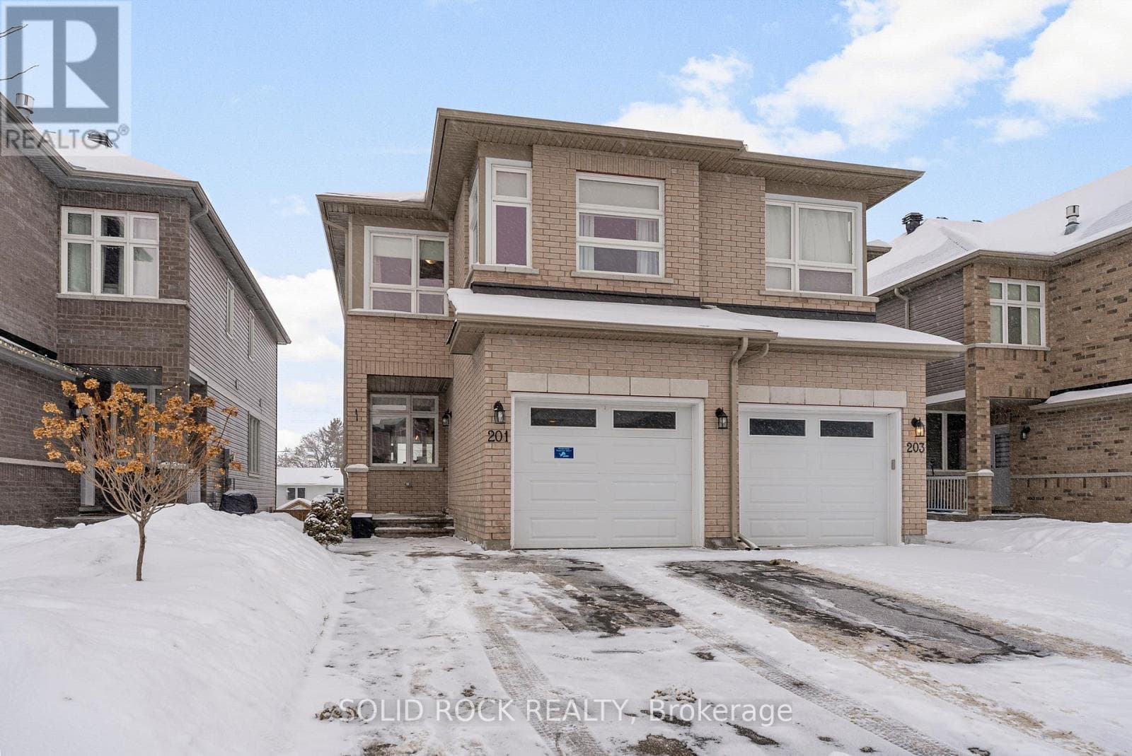 201 BERT HALL STREET — Arnprior, Ontario - Main photo