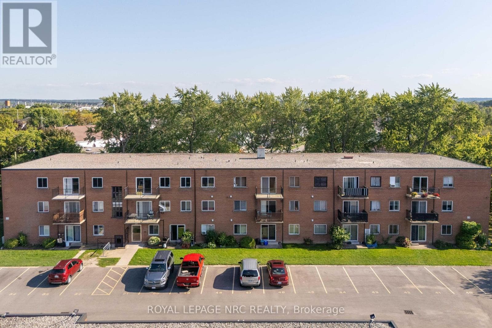 34 - 456 CARLTON STREET — St. Catharines (Facer), Ontario - Main photo