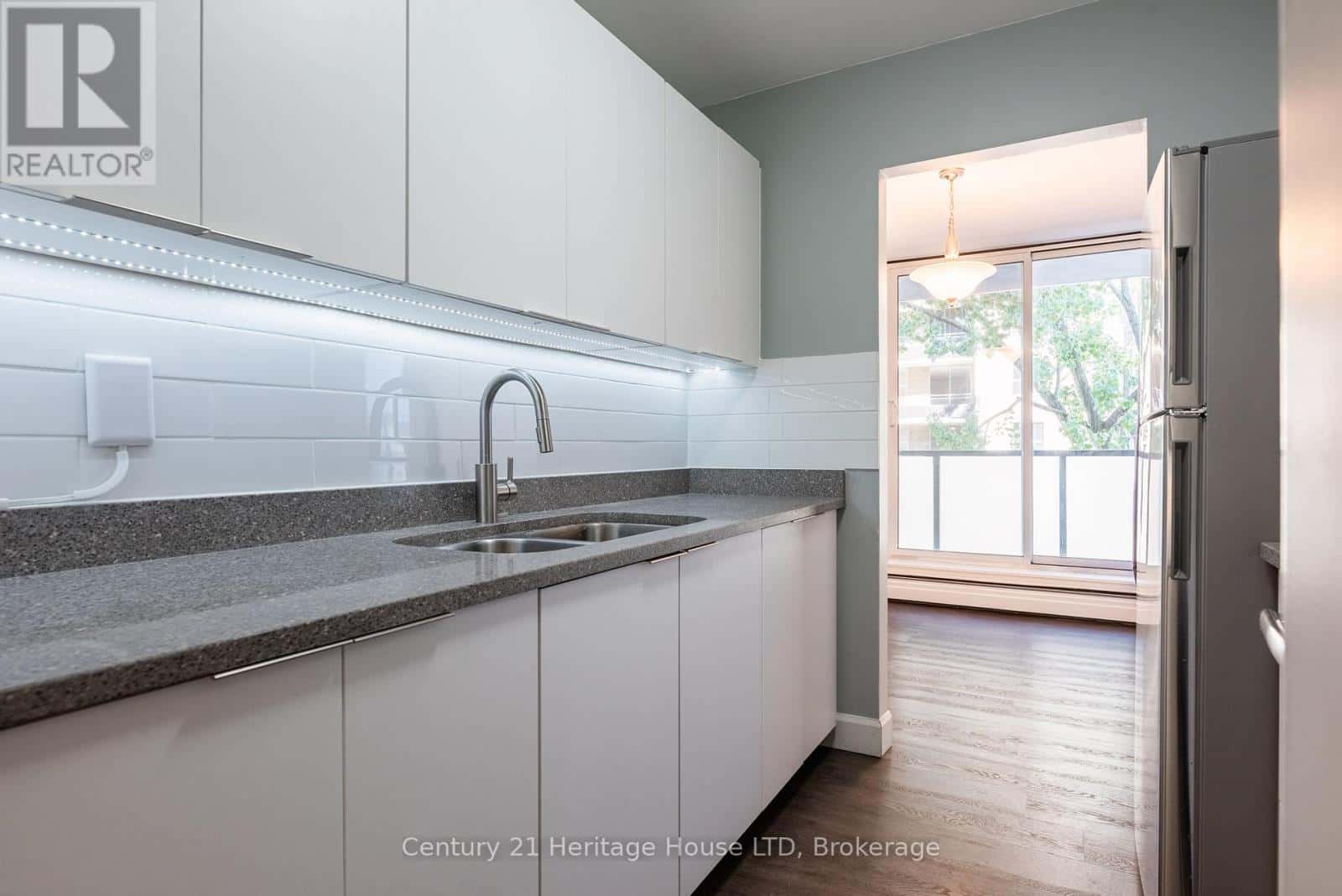 303 - 359 GENEVA STREET — St. Catharines (Fairview), Ontario - Photo 5 of 24