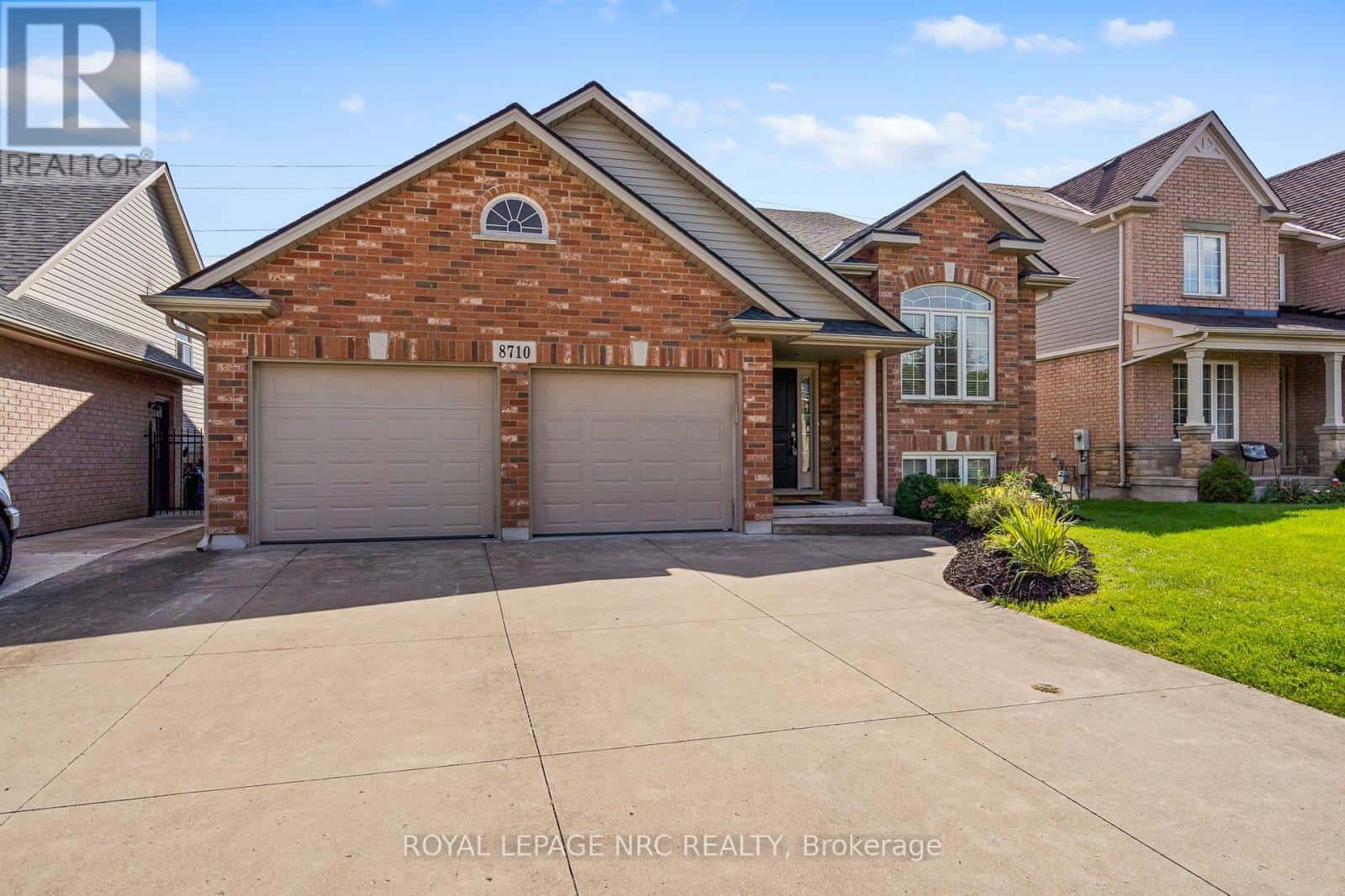 8710 MILOMIR STREET — Niagara Falls (Forestview), Ontario - Photo 2 of 40