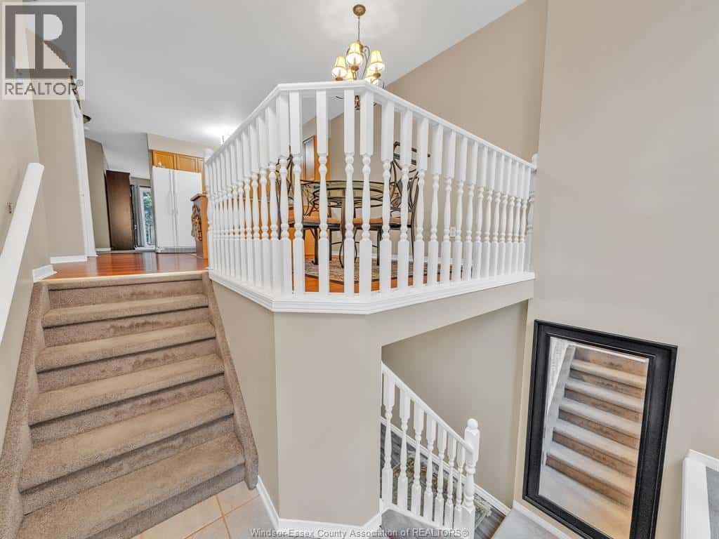 1407 Mickaila CRESCENT — Tecumseh, Ontario - Photo 2 of 18