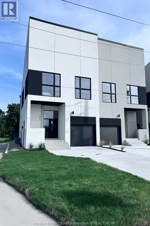 2035 SENECA STREET — Windsor, Ontario - Photo 2 of 42