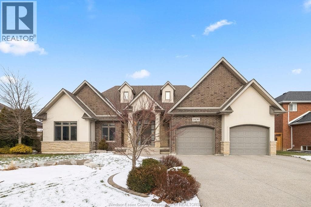 1430 LYONS AVENUE — LaSalle, Ontario - Main photo