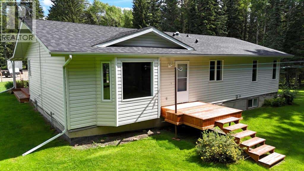 15018 township road 562 — Rural Yellowhead County, Alberta - Photo 3 of 50