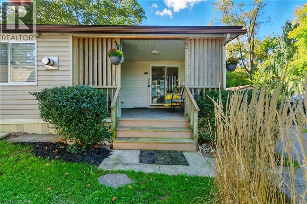 23 FOUR MILE CREEK Road Unit# 411 — Niagara-on-the-Lake, Ontario - Photo 5 of 45