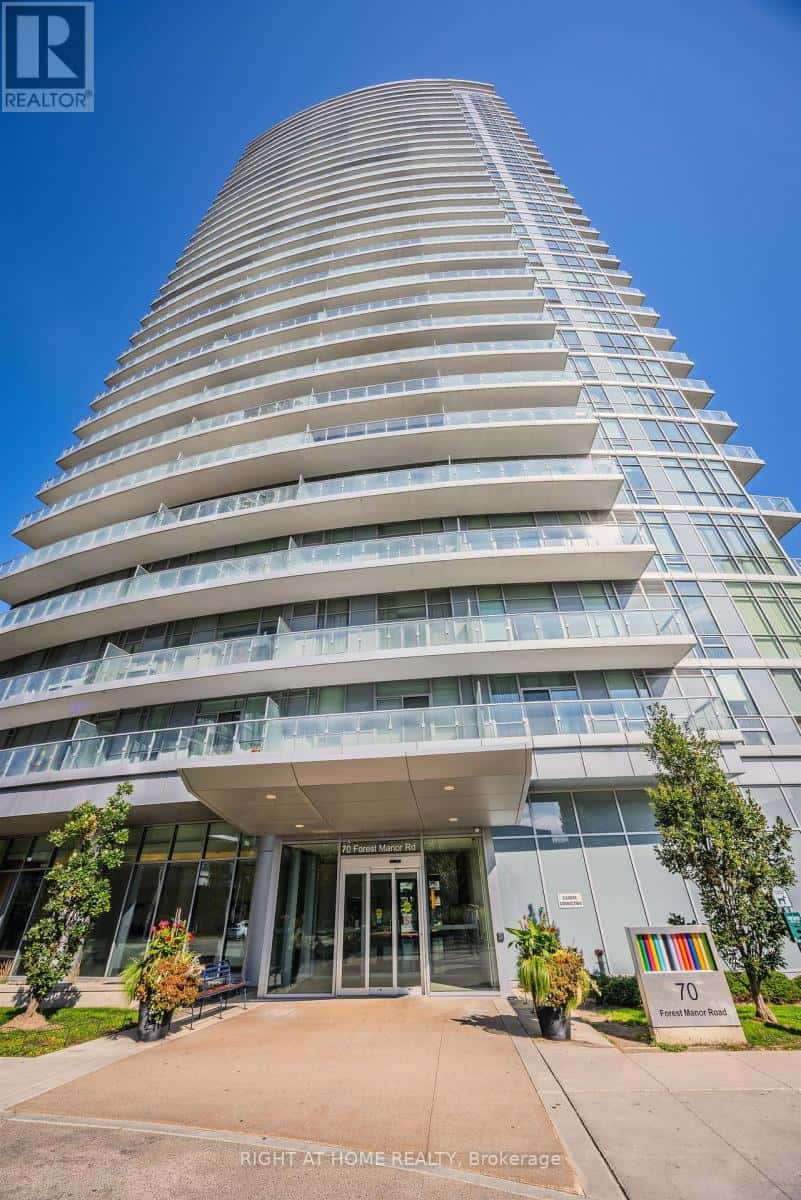 206 - 70 FOREST MANOR ROAD — Toronto (Henry Farm), Ontario - Photo 3 of 38