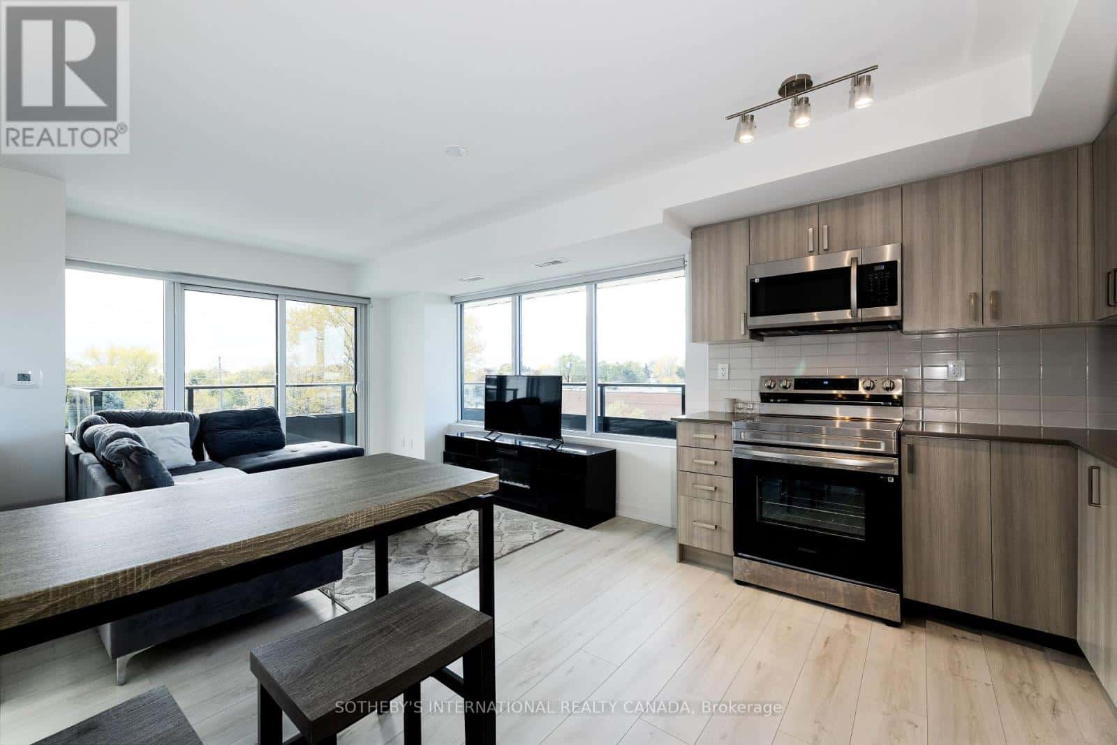 303 - 1435 CELEBRATION DRIVE — Pickering (Bay Ridges), Ontario - Photo 2 of 16