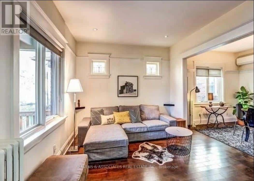 13 SUTHERLAND AVENUE — Toronto (Crescent Town), Ontario - Photo 3 of 20