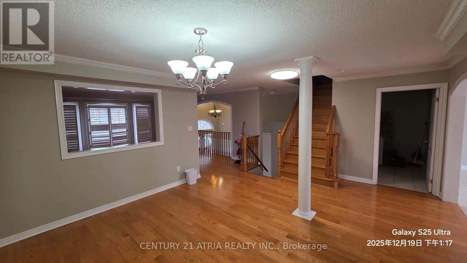 116 ALFRED SMITH WAY — Newmarket (Woodland Hill), Ontario - Photo 5 of 17