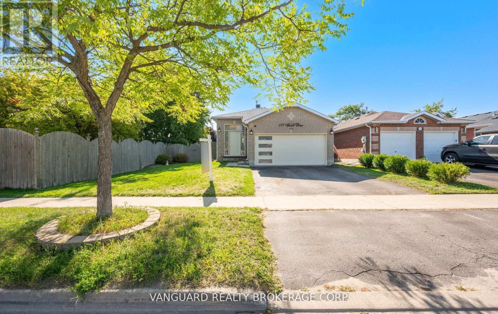 177 SPROULE DRIVE — Barrie (0 West), Ontario - Main photo