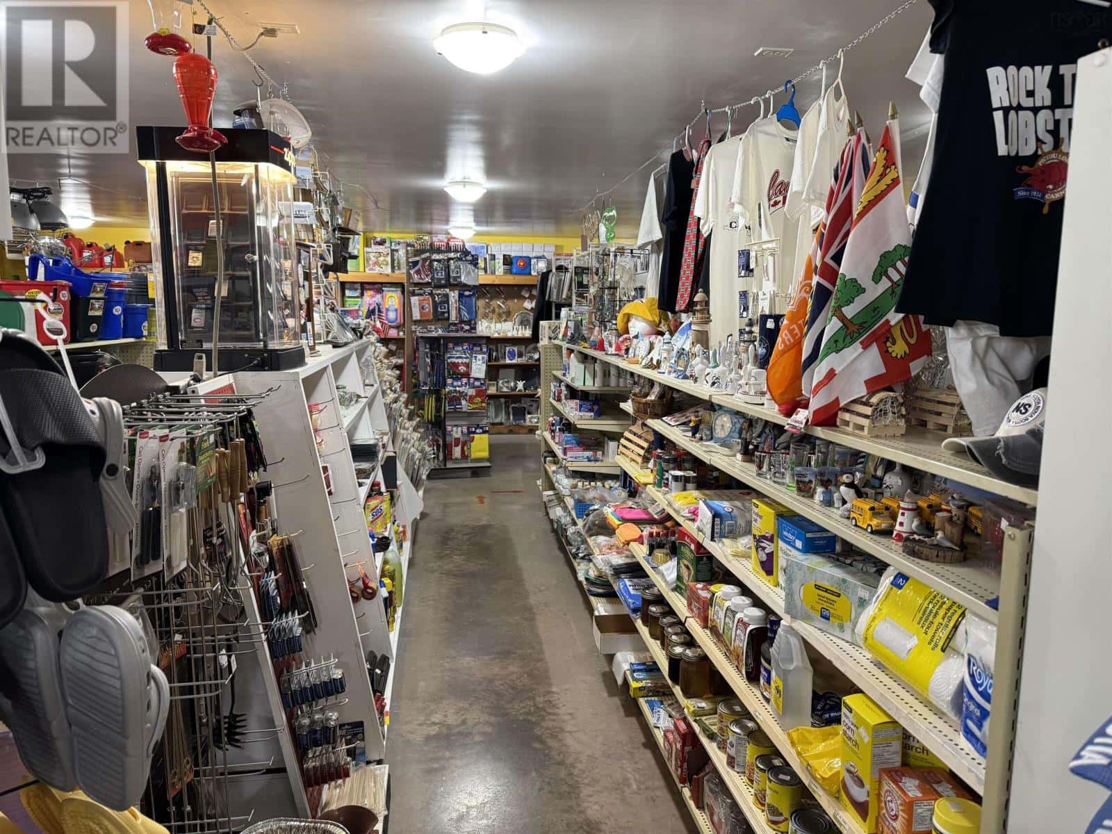 8139 Highway 6 — Haliburton, Nova Scotia - Photo 3 of 34