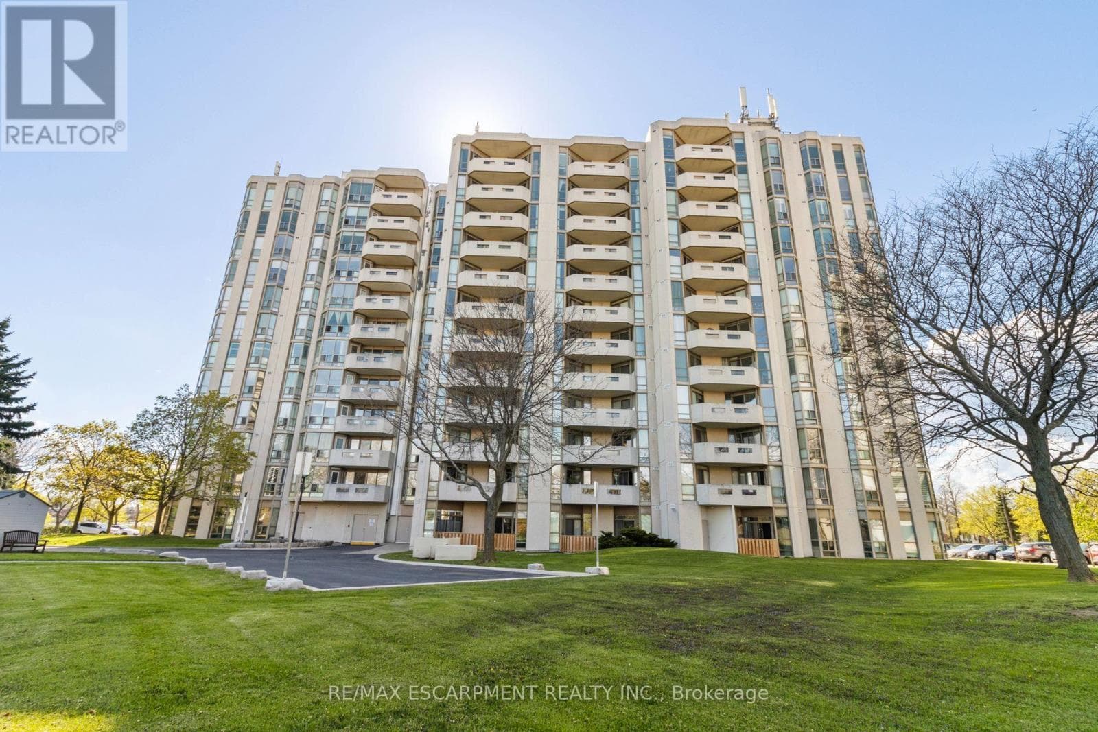 302 - 5070 PINEDALE AVENUE — Burlington (Appleby), Ontario - Main photo