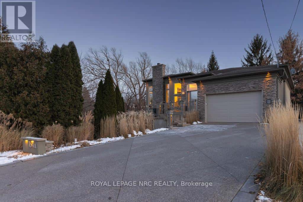 164A LAKESHORE ROAD — St. Catharines (Vine/Linwell), Ontario - Photo 2 of 50
