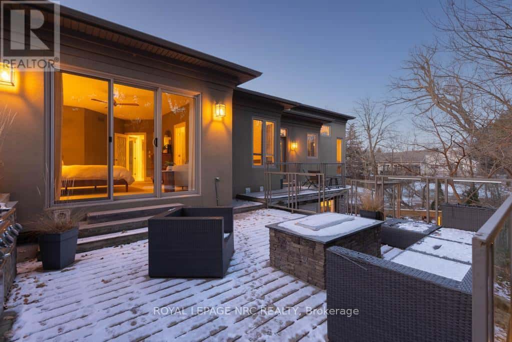 164A LAKESHORE ROAD — St. Catharines (Vine/Linwell), Ontario - Photo 5 of 50