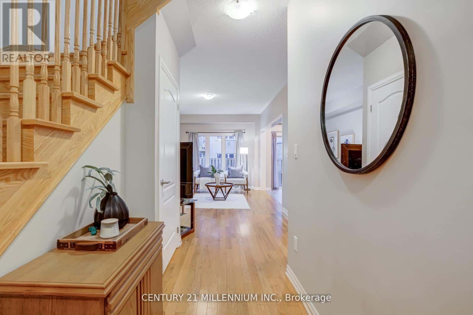 4 LANDSBOROUGH STREET — East Luther Grand Valley, Ontario - Photo 4 of 37