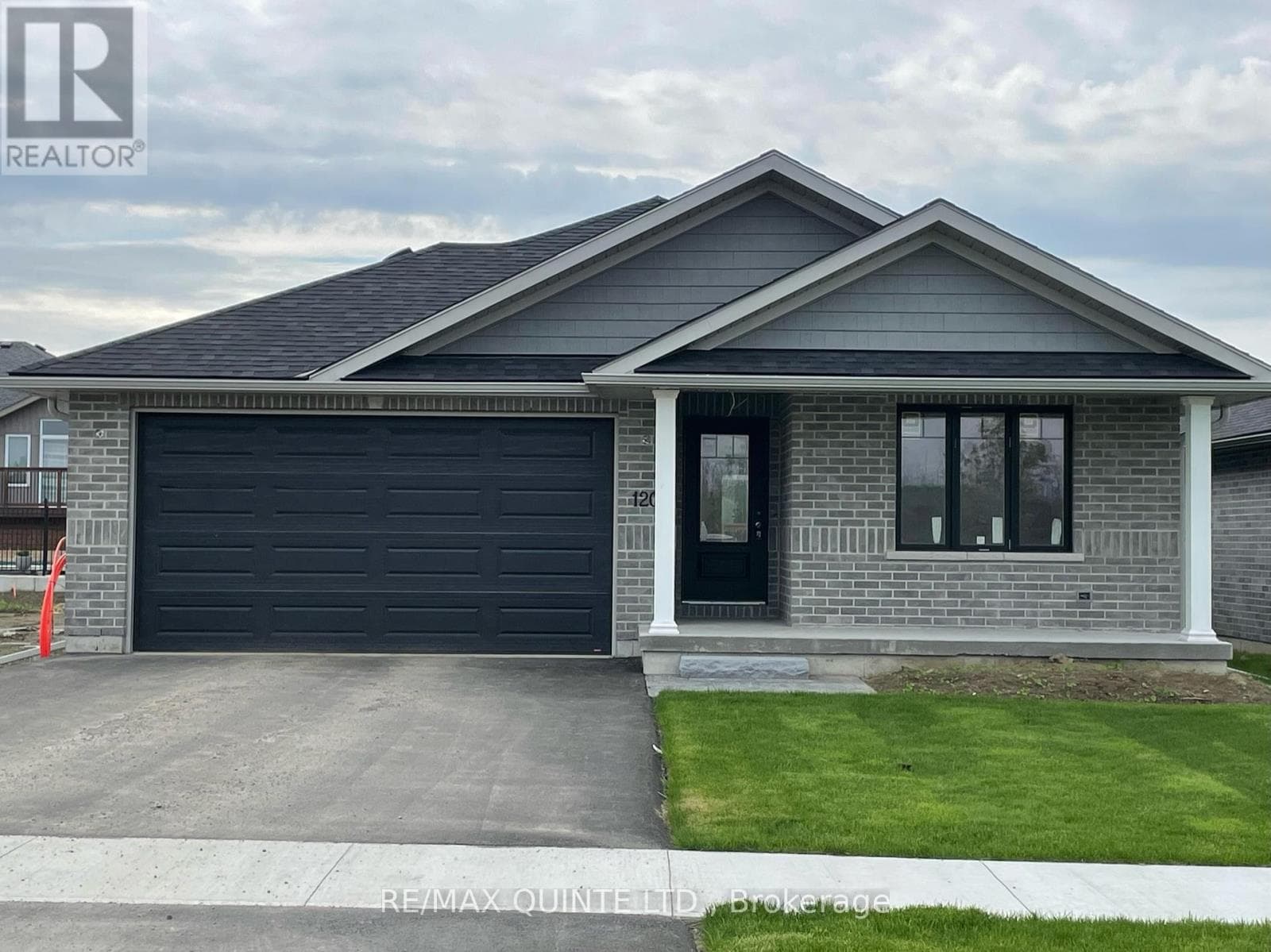 120 HASTINGS PARK DRIVE — Belleville (Belleville Ward), Ontario - Main photo