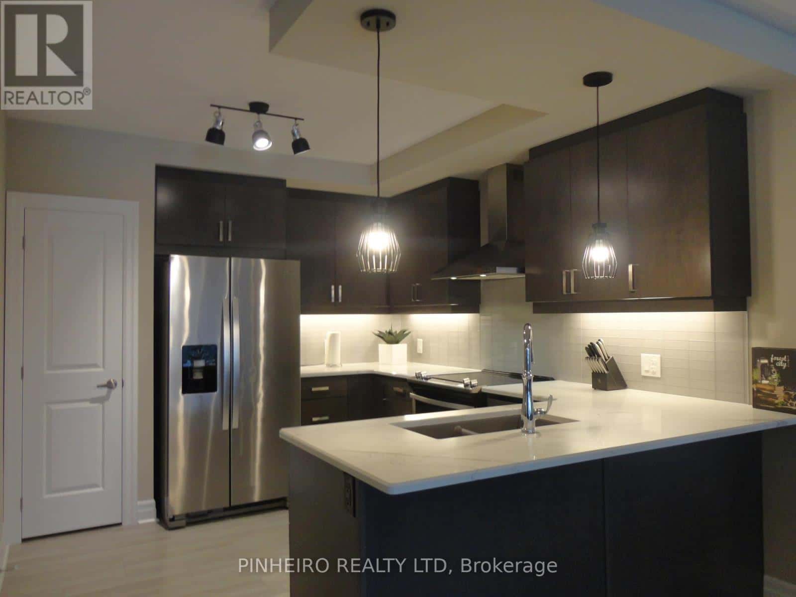 504 - 1200 COMMISSIONERS ROAD W — London South (South B), Ontario - Photo 5 of 40