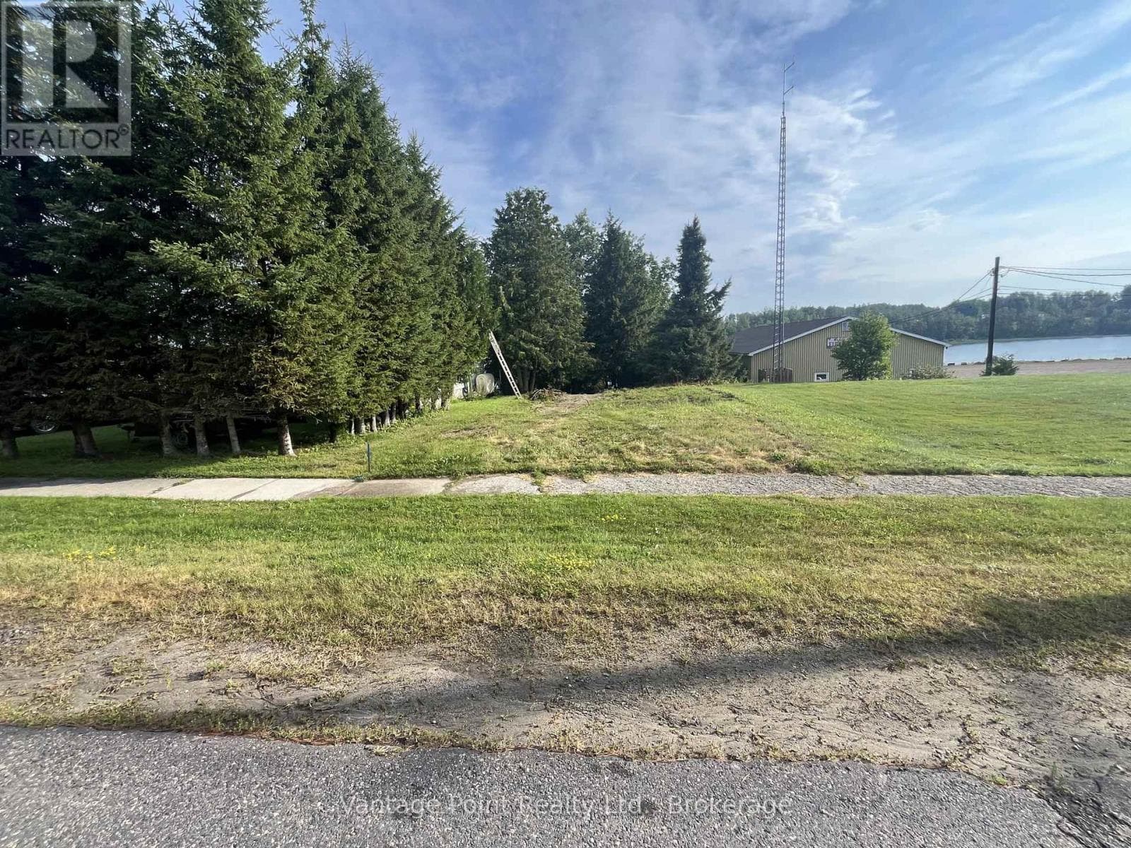 33 THIRD STREET E — Timiskaming (TIM - Outside - Rural), Ontario - Main photo