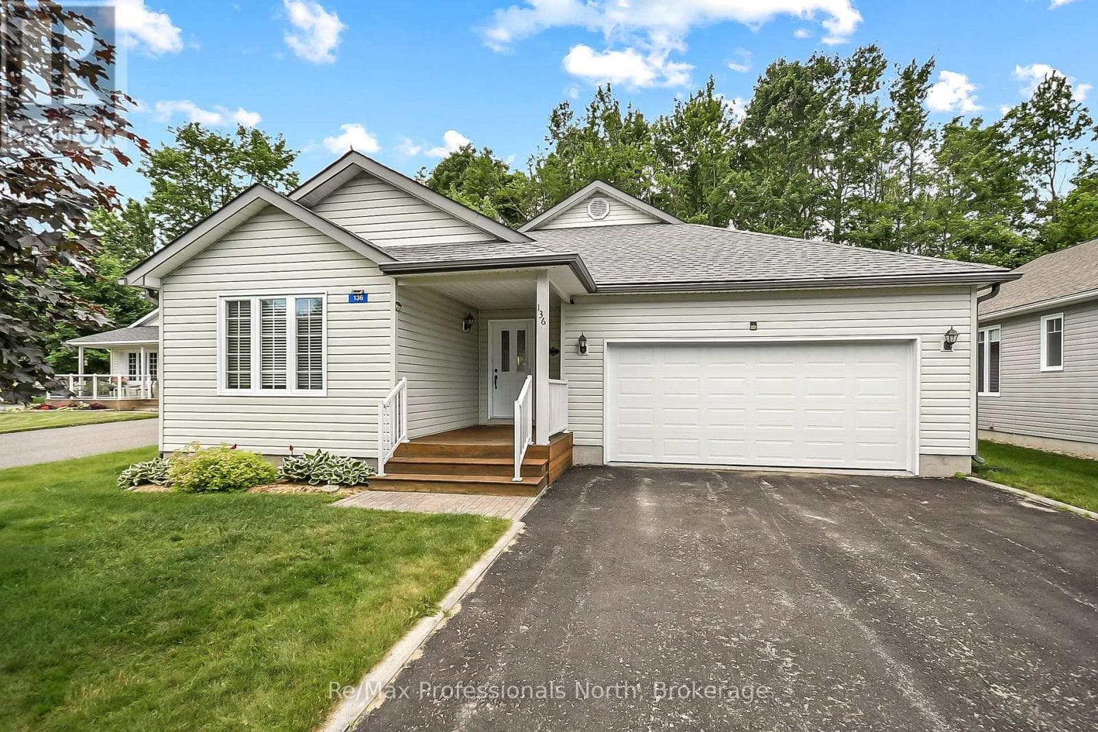 136 HEDGEWOOD LANE — Gravenhurst (Muskoka (S)), Ontario - Main photo