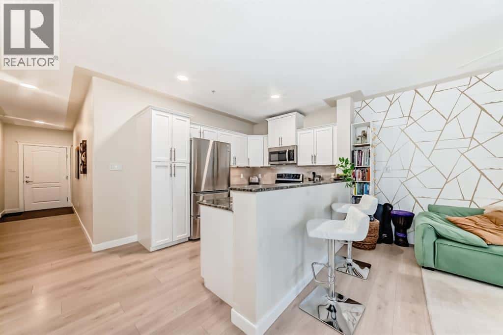 114, 30 Discovery Ridge Close SW — Calgary, Alberta - Photo 3 of 22