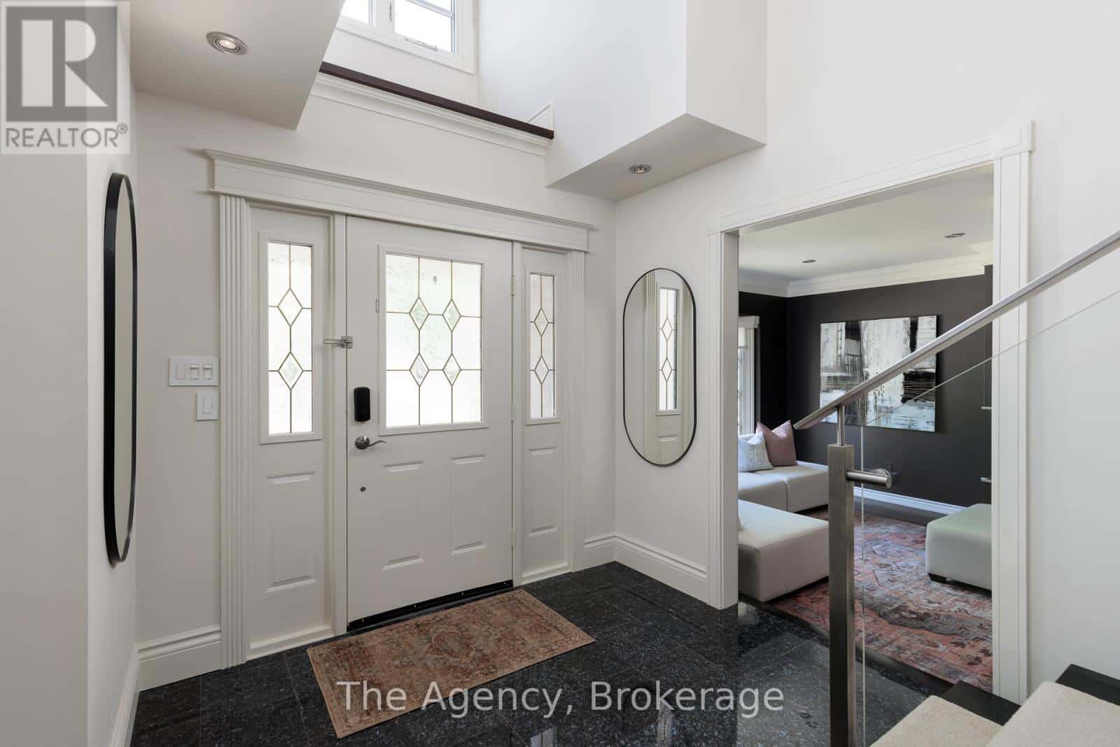 262 MARY STREET — Oakville (WO West), Ontario - Photo 4 of 50