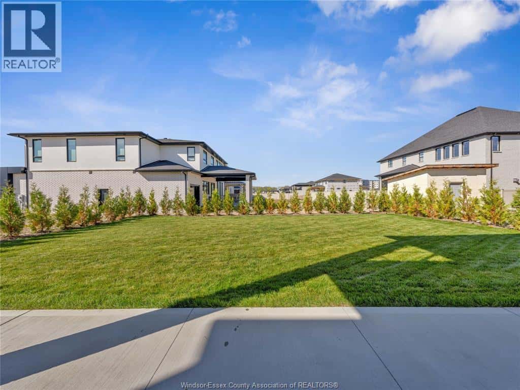 4461 CATERINA — LaSalle, Ontario - Photo 3 of 42