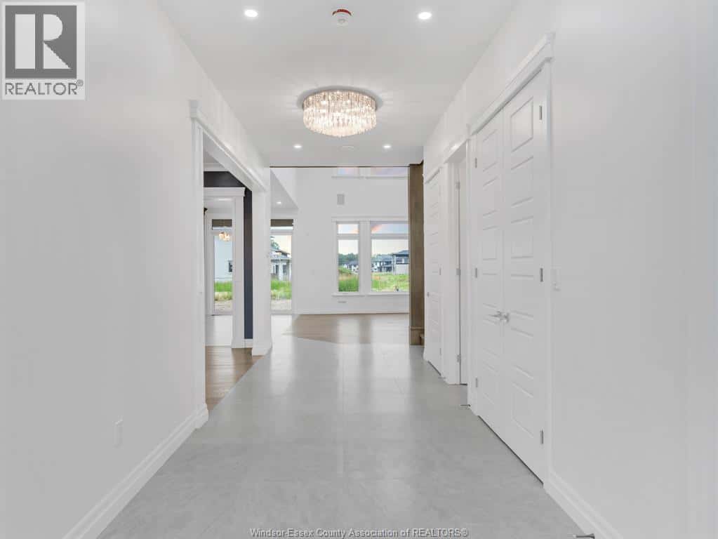 4461 CATERINA — LaSalle, Ontario - Photo 5 of 42