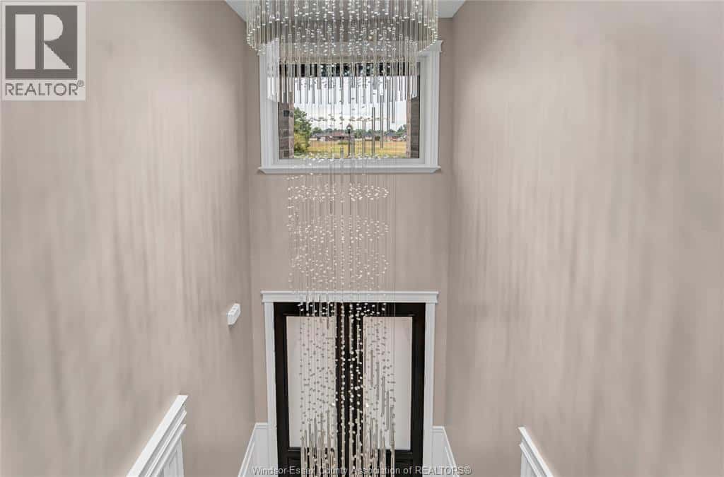 310 BENSON — Amherstburg, Ontario - Photo 2 of 48