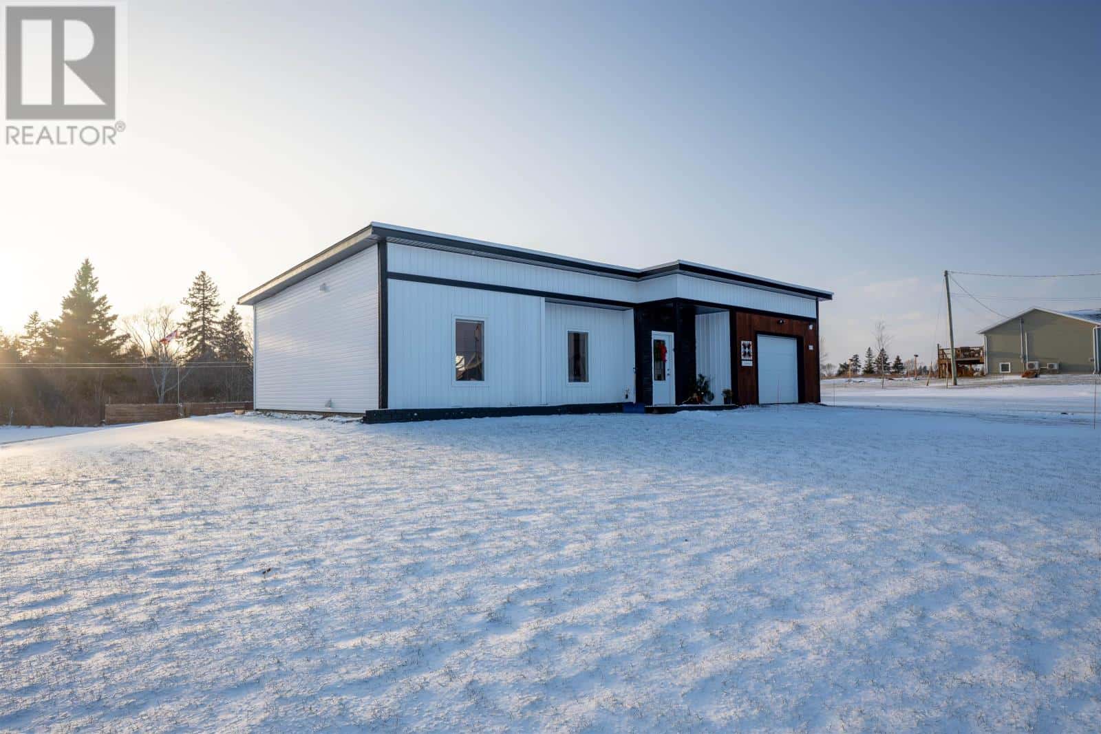 84 HARRISON Lane — Johnstons River, Prince Edward Island - Photo 2 of 45