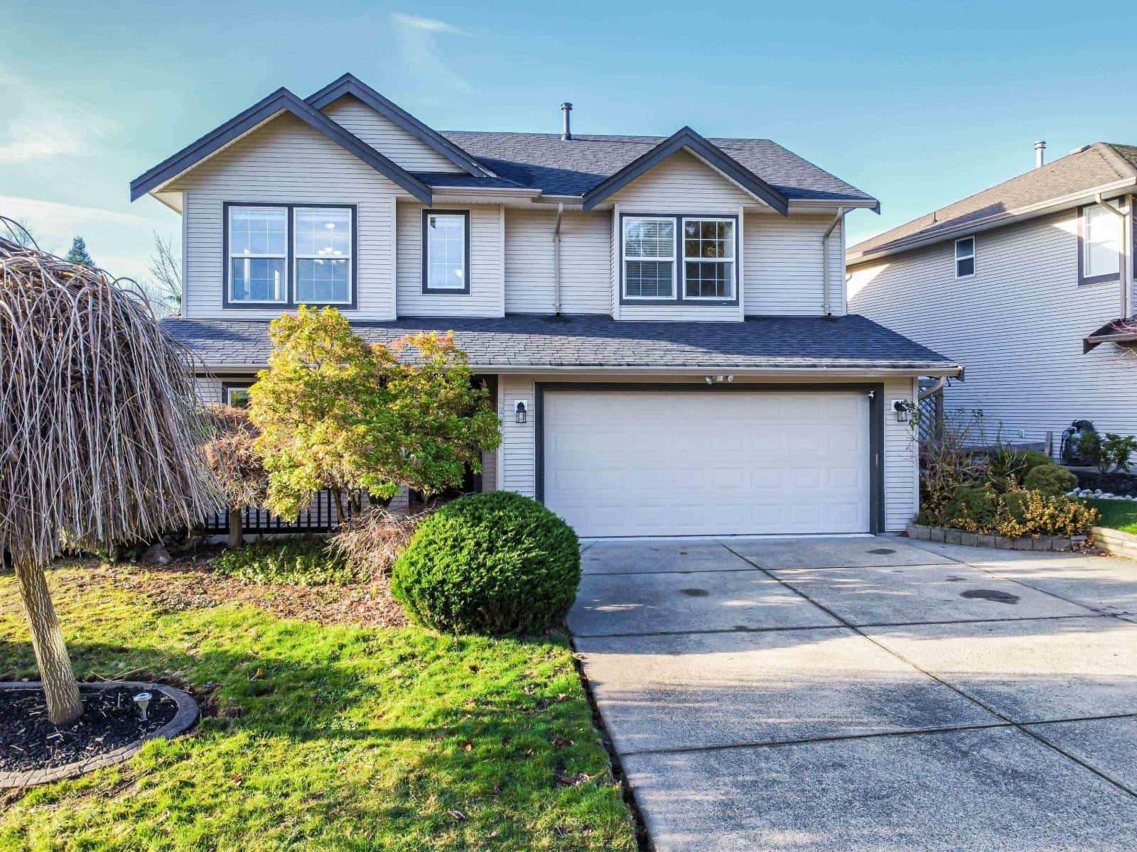 8263 MELBURN DRIVE — Mission, British Columbia - Photo 2 of 40