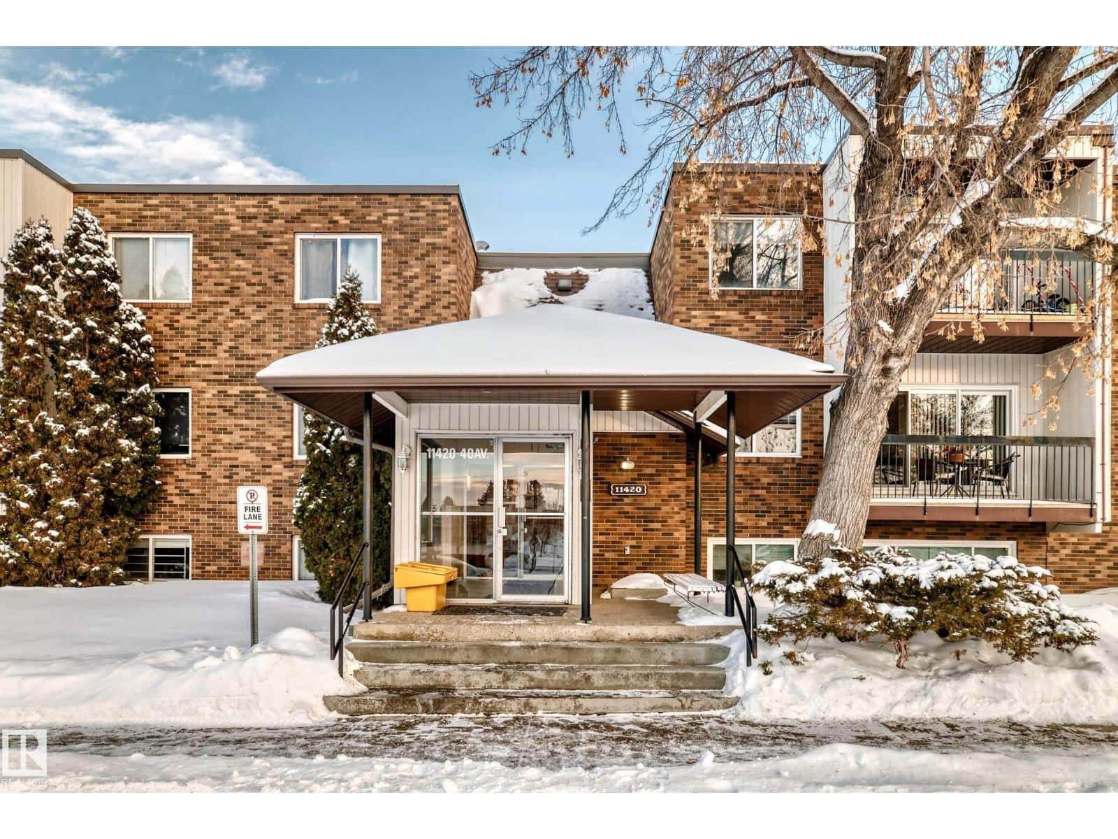 #204 11420 40 AV NW — Edmonton, Alberta - Photo 2 of 32