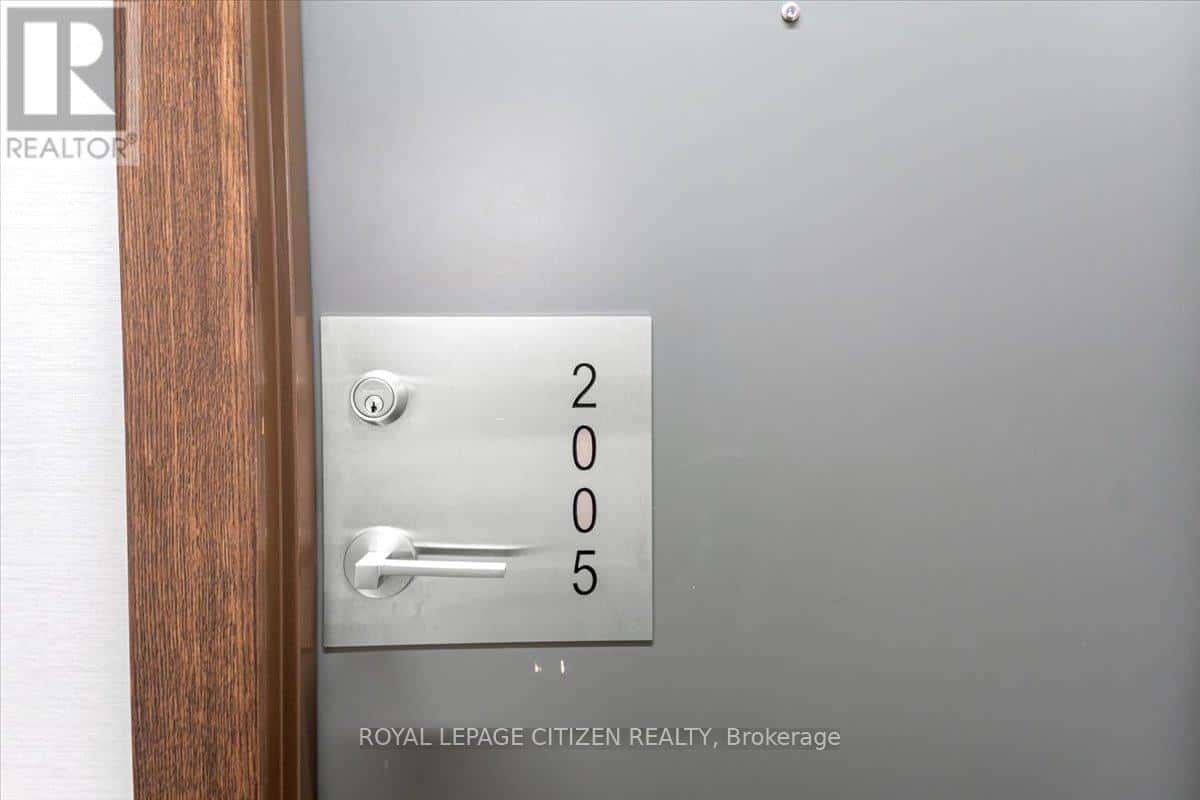 2005 - 30 NELSON STREET — Toronto (Waterfront Communities), Ontario - Photo 4 of 48