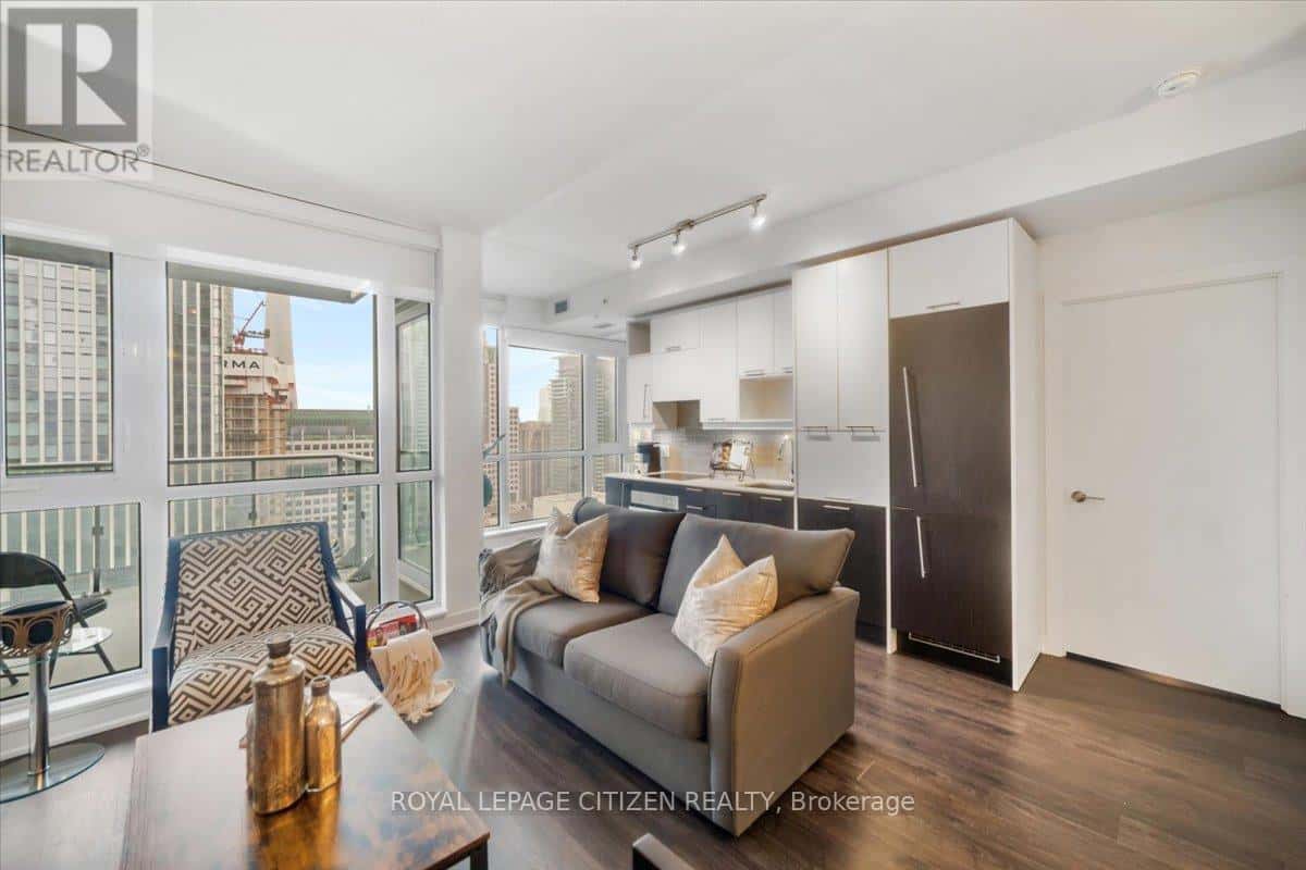 2005 - 30 NELSON STREET — Toronto (Waterfront Communities), Ontario - Photo 5 of 48