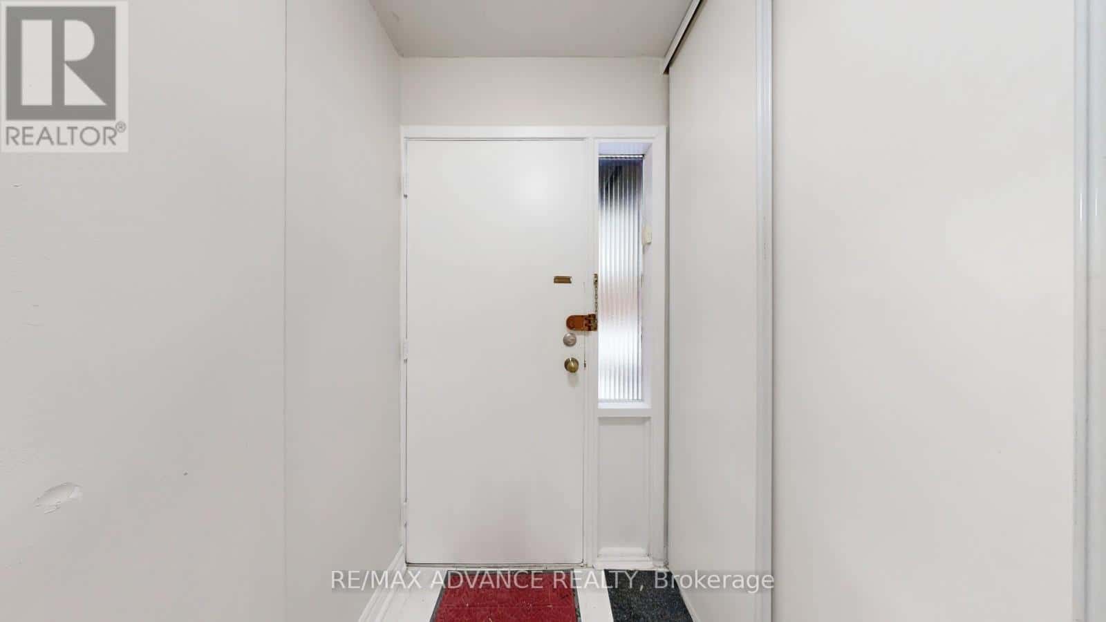 4 FROSTY MEADOWAY — Toronto (Hillcrest Village), Ontario - Photo 2 of 29