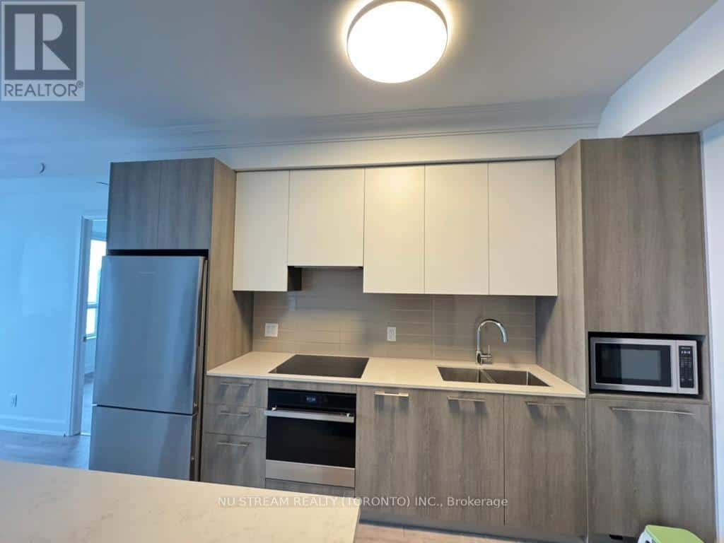 3702 - 8 WATER WALK DRIVE — Markham (Unionville), Ontario - Photo 3 of 42