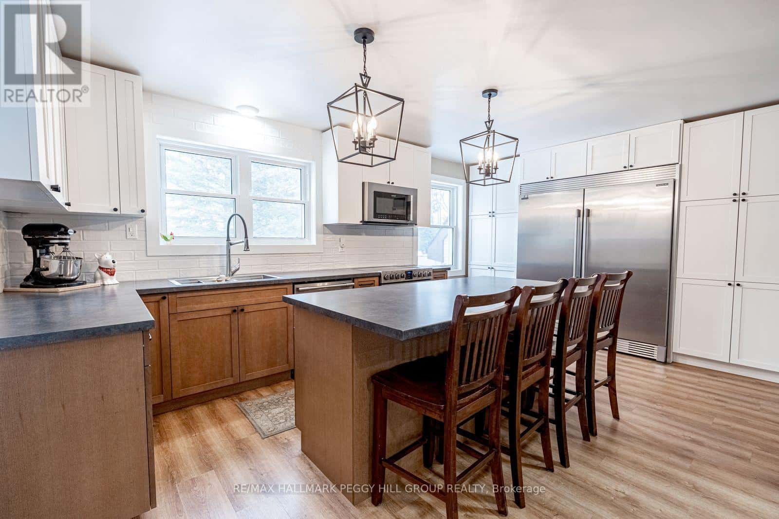 7816 6TH LINE — Essa, Ontario - Photo 3 of 35