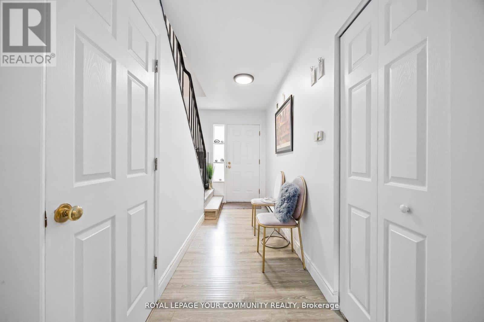 22 PORTERFIELD CRESCENT — Markham (Aileen-Willowbrook), Ontario - Photo 5 of 34