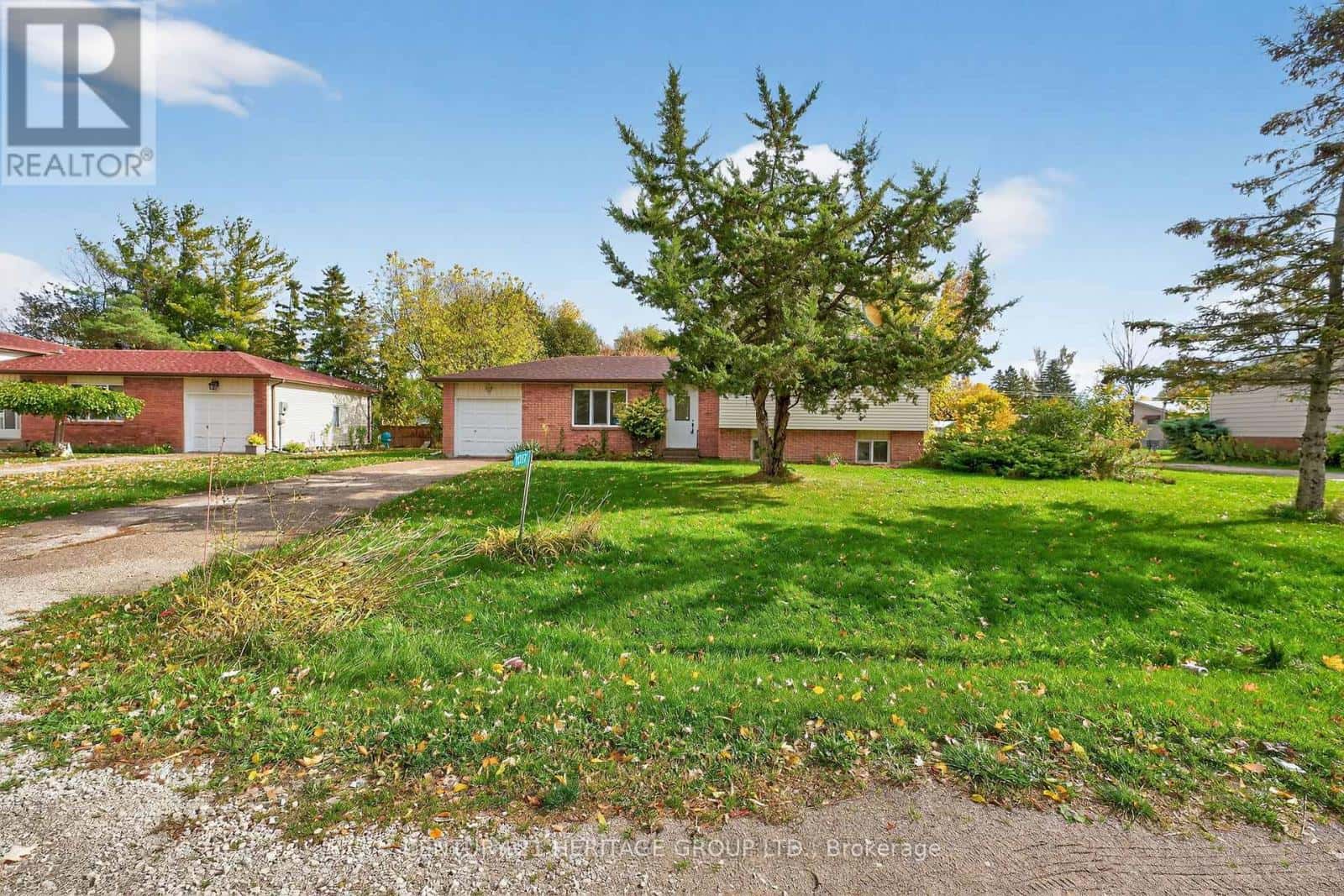 1087 COUNTY RD 42 — Clearview (Stayner), Ontario - Photo 2 of 48