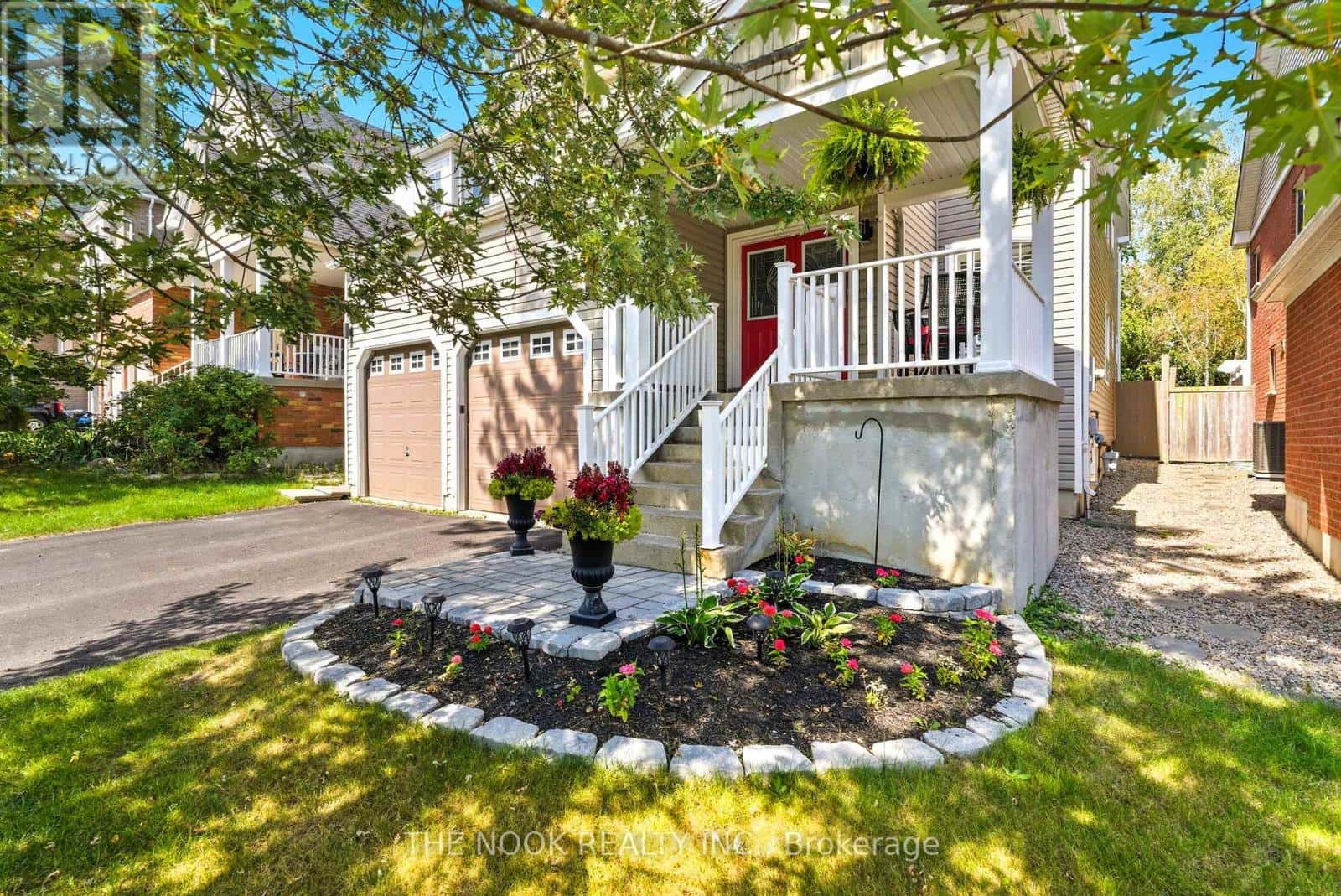 1624 DOCKING COURT — Oshawa (Taunton), Ontario - Photo 3 of 50