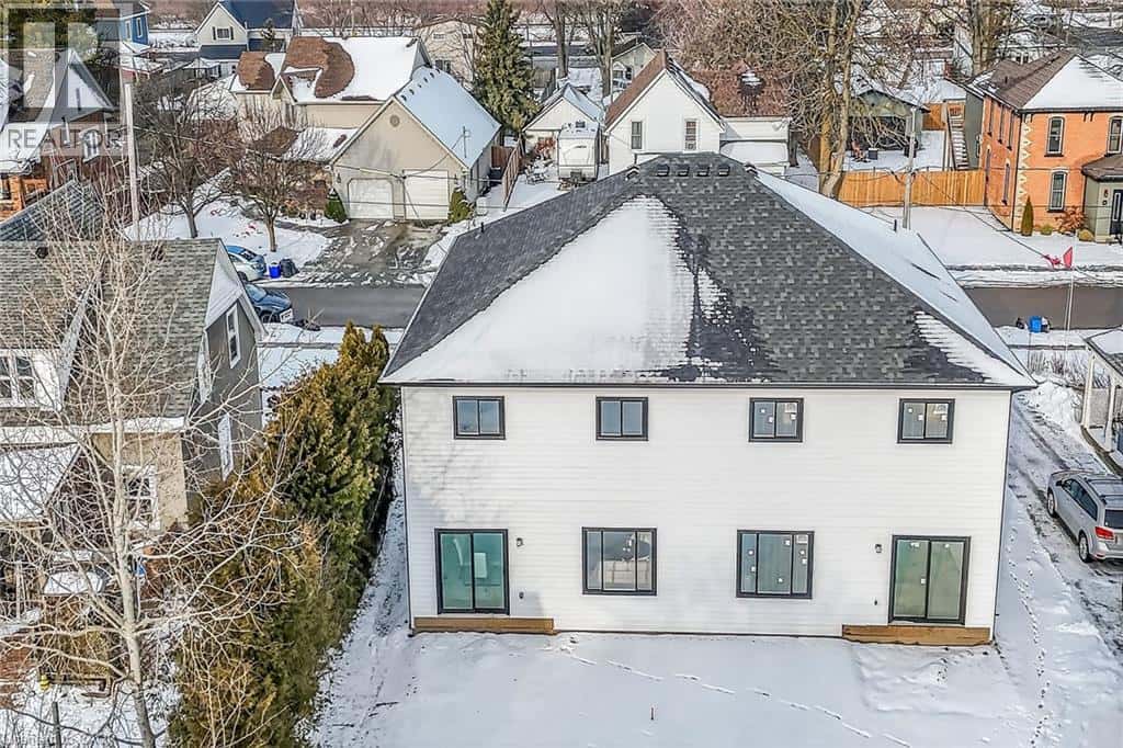 45 A HOWARD Street — Hagersville, Ontario - Photo 3 of 23