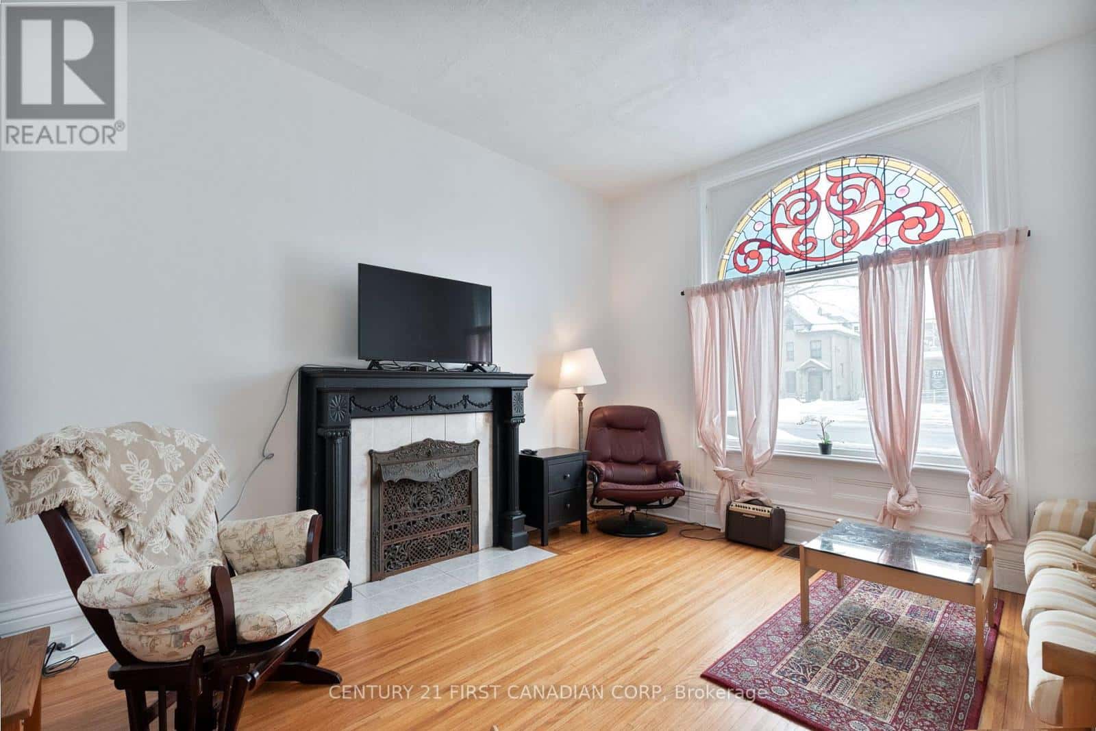 578 WATERLOO STREET — London East (East F), Ontario - Photo 5 of 50